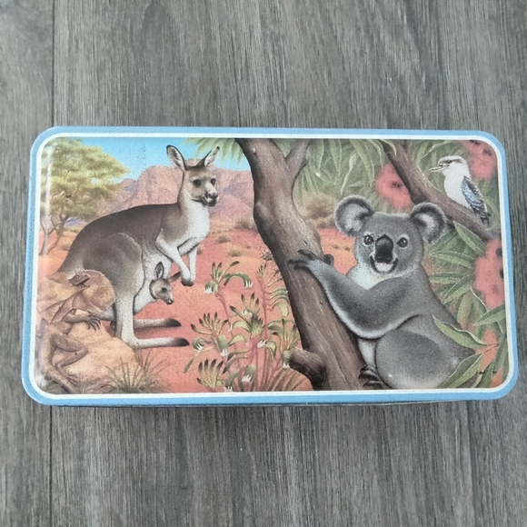 Vintage Australia Collectible Tin Koala Kangaroo 8" x 4.5" x 2" - Picture 1 of 9
